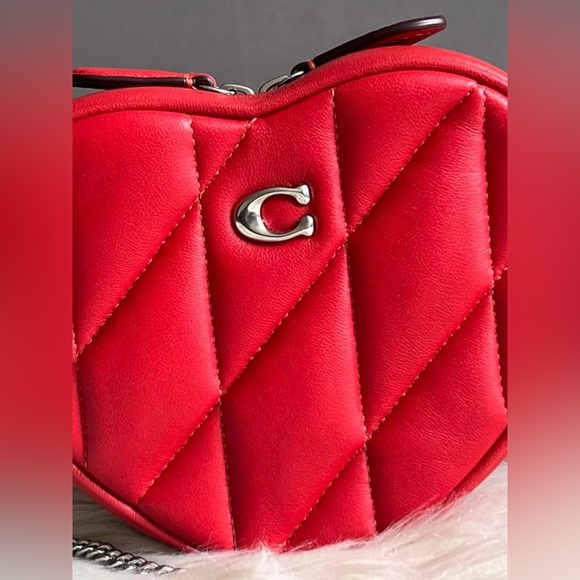 CE766 - Coach Heart Crossbody 14 with Pillow Quilting - Picture 4 of 13